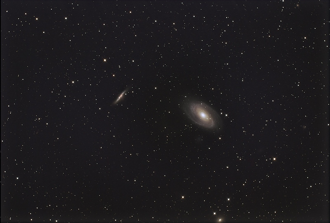 M81_M82_1600_v2.jpg - M81 and M82 in wide field Instrument: Takahashi Epsilon 160 / M25C  Higher resolution image 