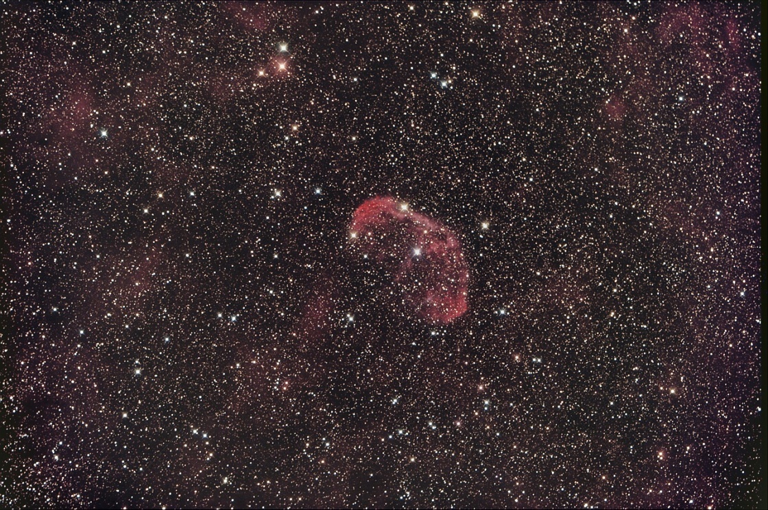 NGC6888_17042007_1280_v2.jpg - NGC6888 'Crecent nebula', RGB exposure Instrument: ASA 10" f/ 3.8 / M25C
