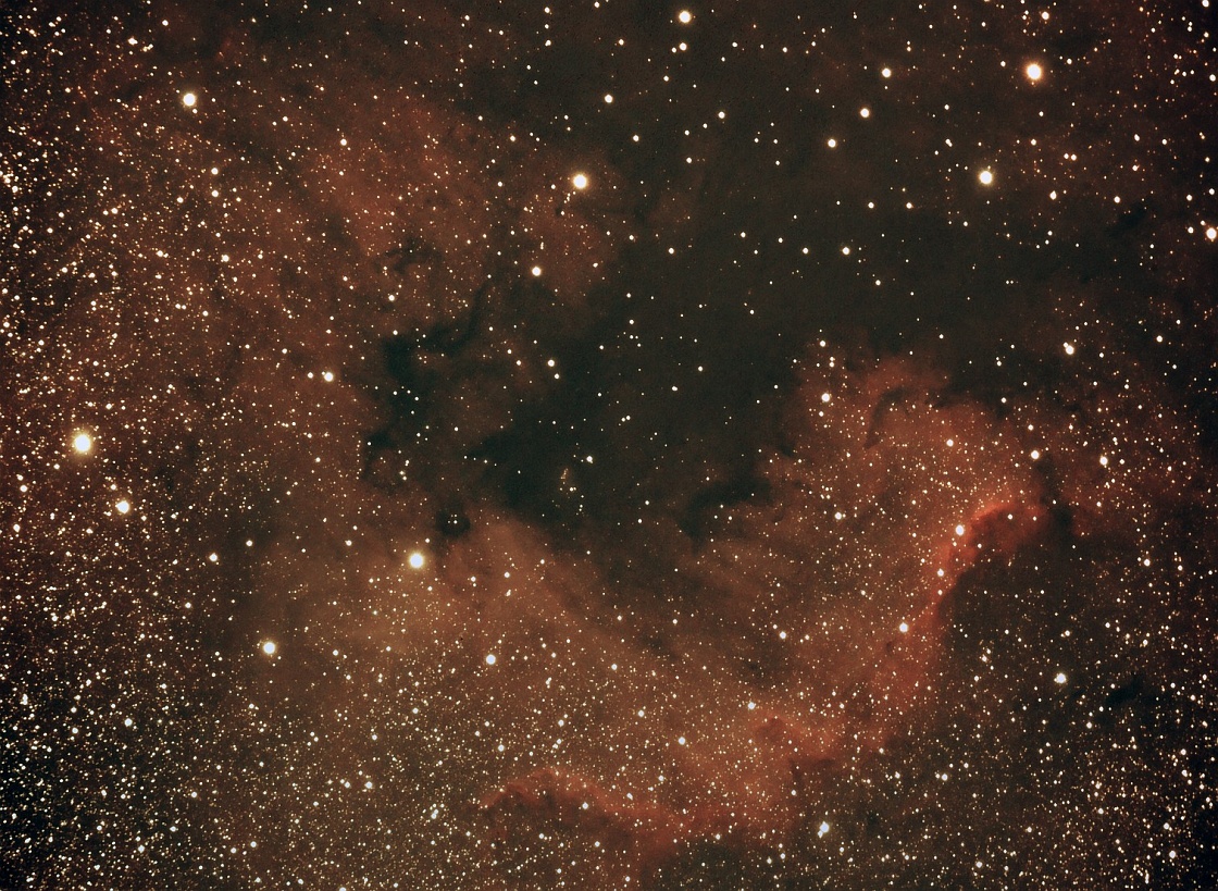 NGC7000_Mexico_v3.jpg - The mexico region of NGC 7000 in Cygnus Instrument: William Optics FLT-110 w. Flattener / M25C